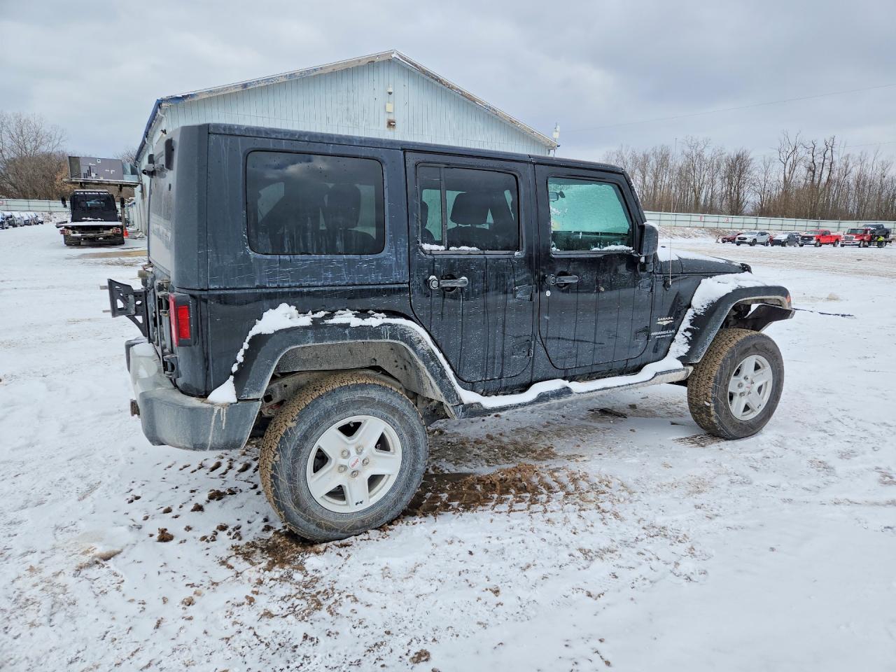 2008 Jeep Wrangler / VIN 1J4GA59148L637126 photo 3