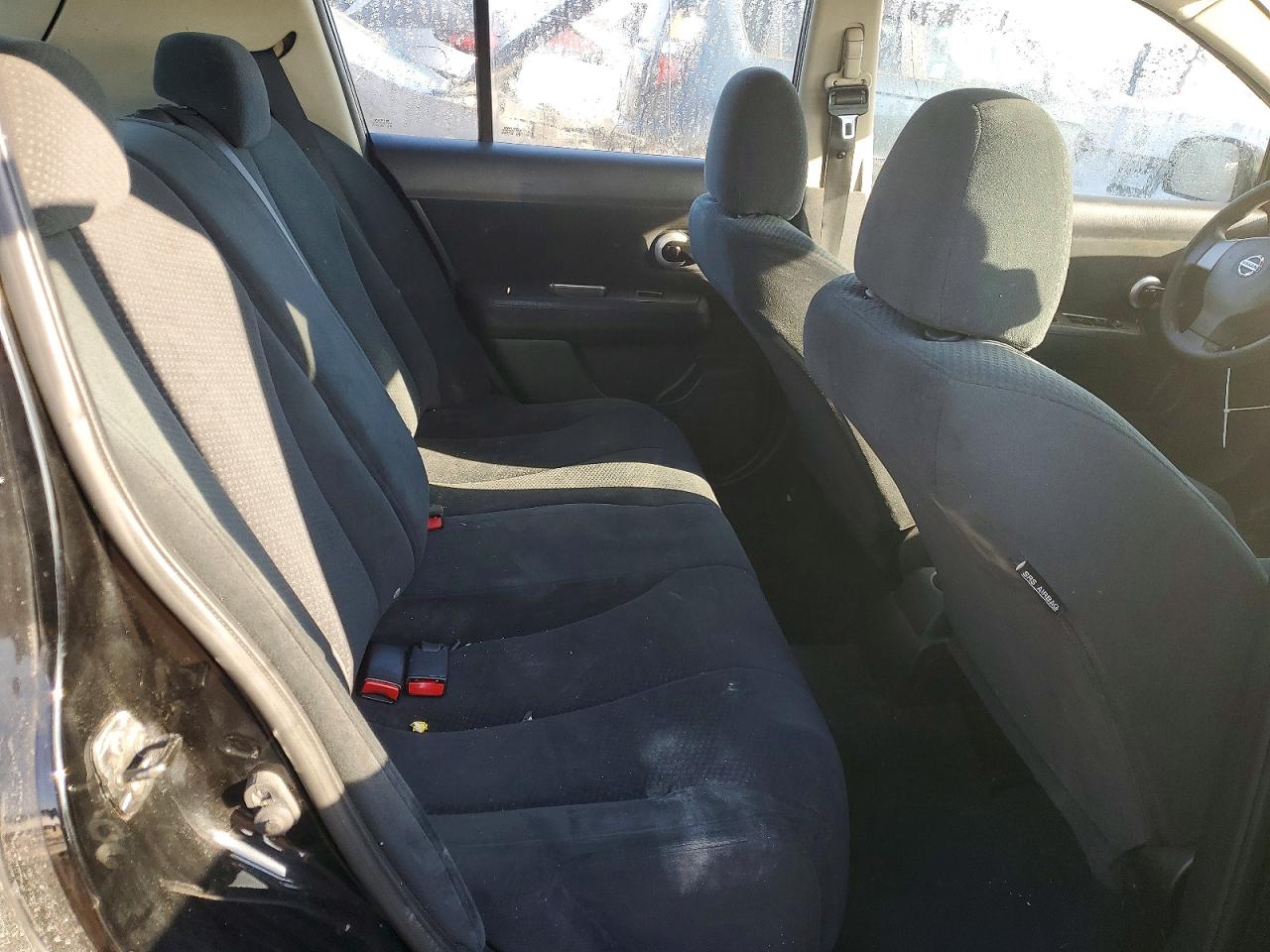 2010 NISS Versa VIN 3N1BC1CP9AL385371 photo 10