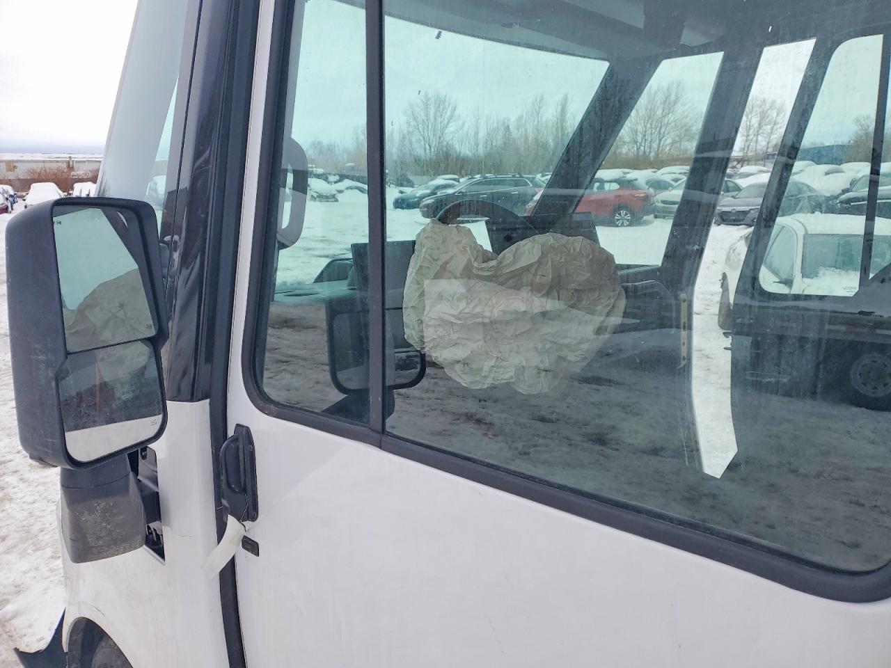 2025 CHEV All other VIN 2G58J2TZXS9107109 photo 10