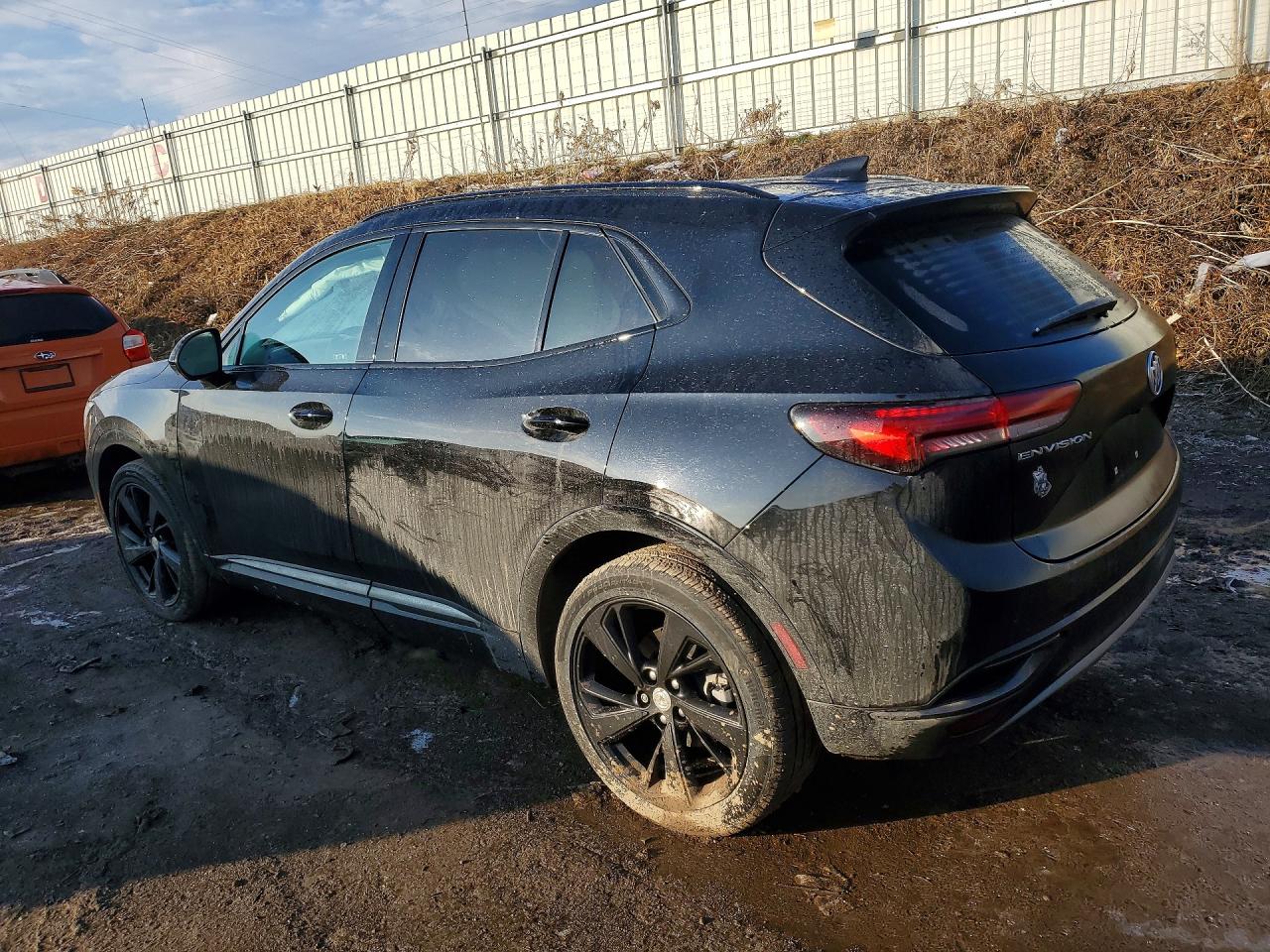 2021 Buick Envision VIN LRBFZNR46MD057058 photo 2