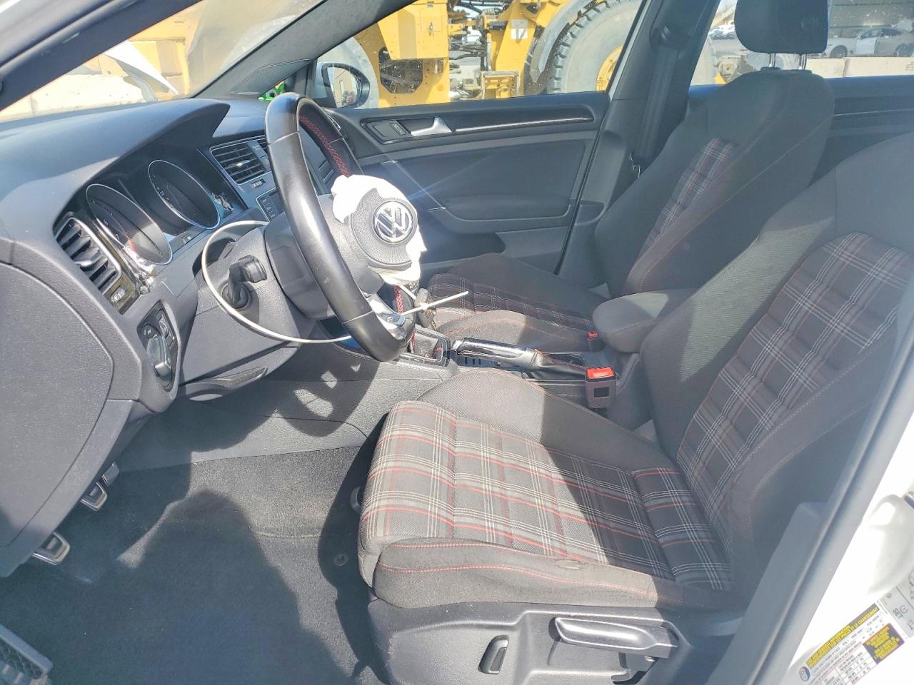 2017 Volkswagen Gti VIN 3VW5T7AU8HM044910 photo 7