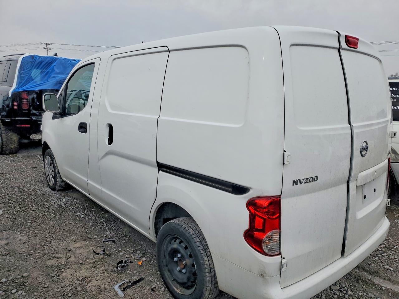 2019 Nissan Nv200 VIN 3N6CM0KN3KK690328 photo 2