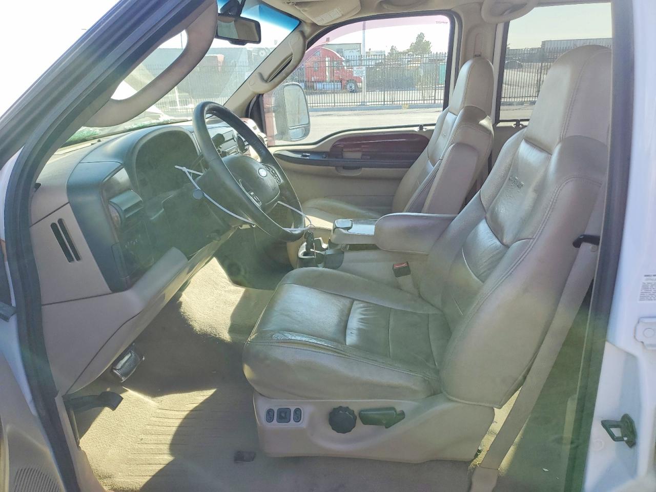 2006 Ford F350 VIN 1FTWW33PX6EA45915 photo 7