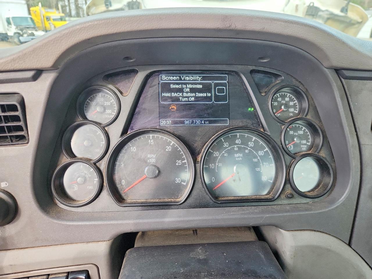2017 PETERBILT All models VIN 1XPBA48X7HD428844 photo 8
