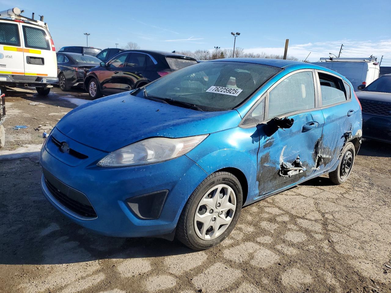 2012 Ford Fiesta VIN 3FADP4EJ5CM157813 photo 1