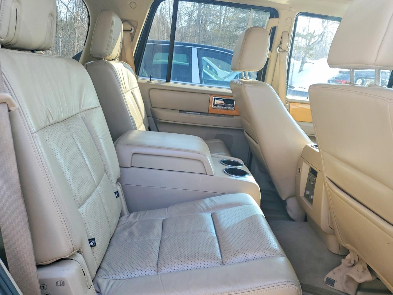 2007 Lincoln Navigator VIN 5LMFU28507LJ05486 photo 11