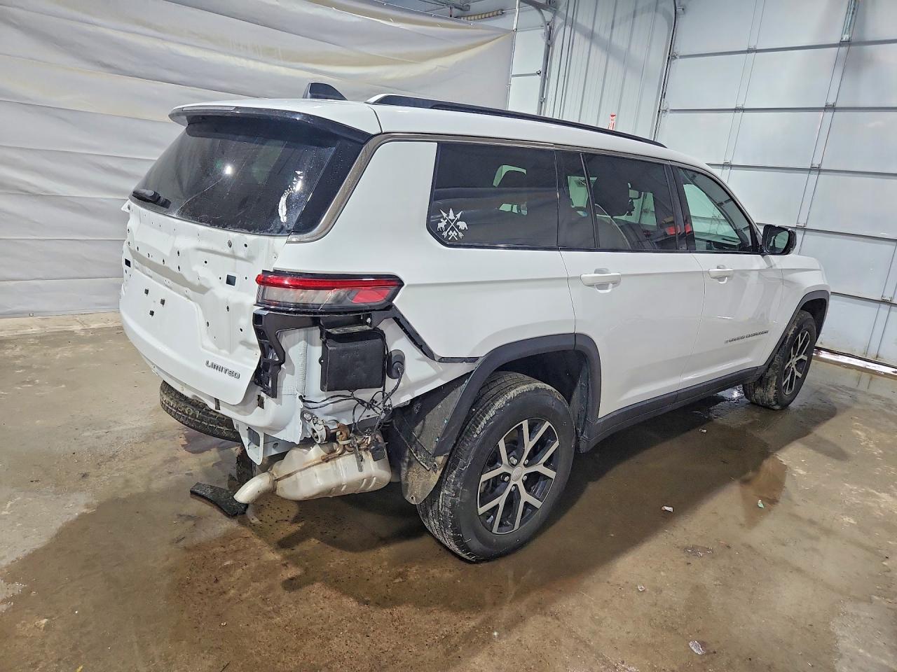 2024 Jeep Grand cher VIN 1C4RJKBG4R8599252 photo 3