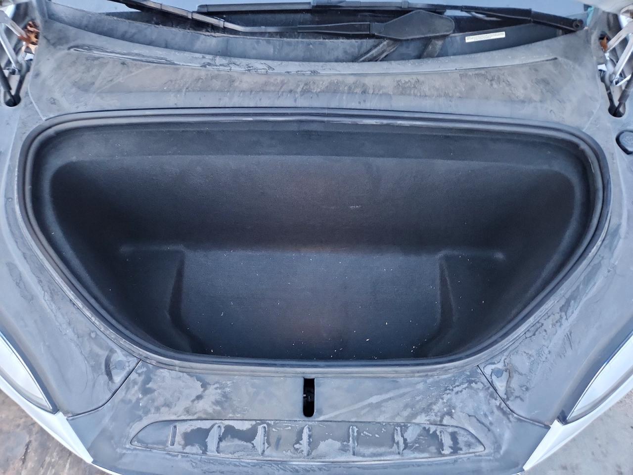2022 TESLA Model x VIN 7SAXCAE50NF344620 photo 11