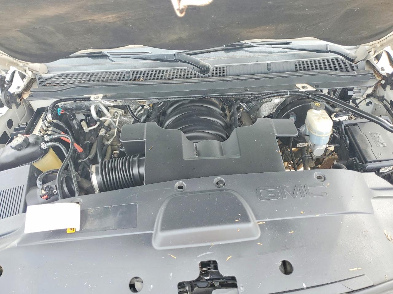 2018 GMC Yukon VIN 1GKS1HKJ2JR124055 photo 12