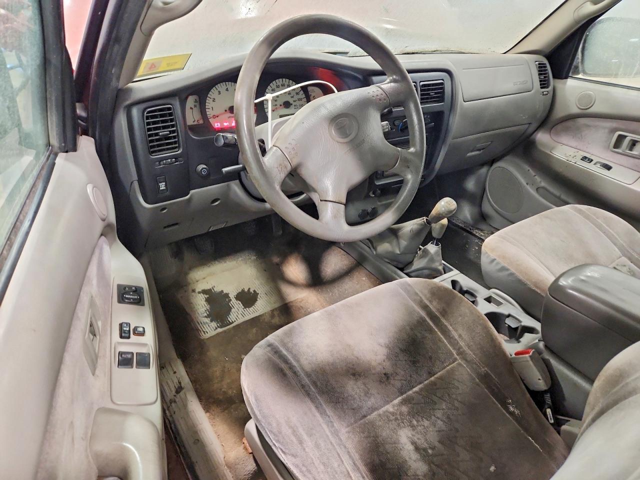 2004 Toyota Tacoma VIN 5TEWM72N34Z465555 photo 8