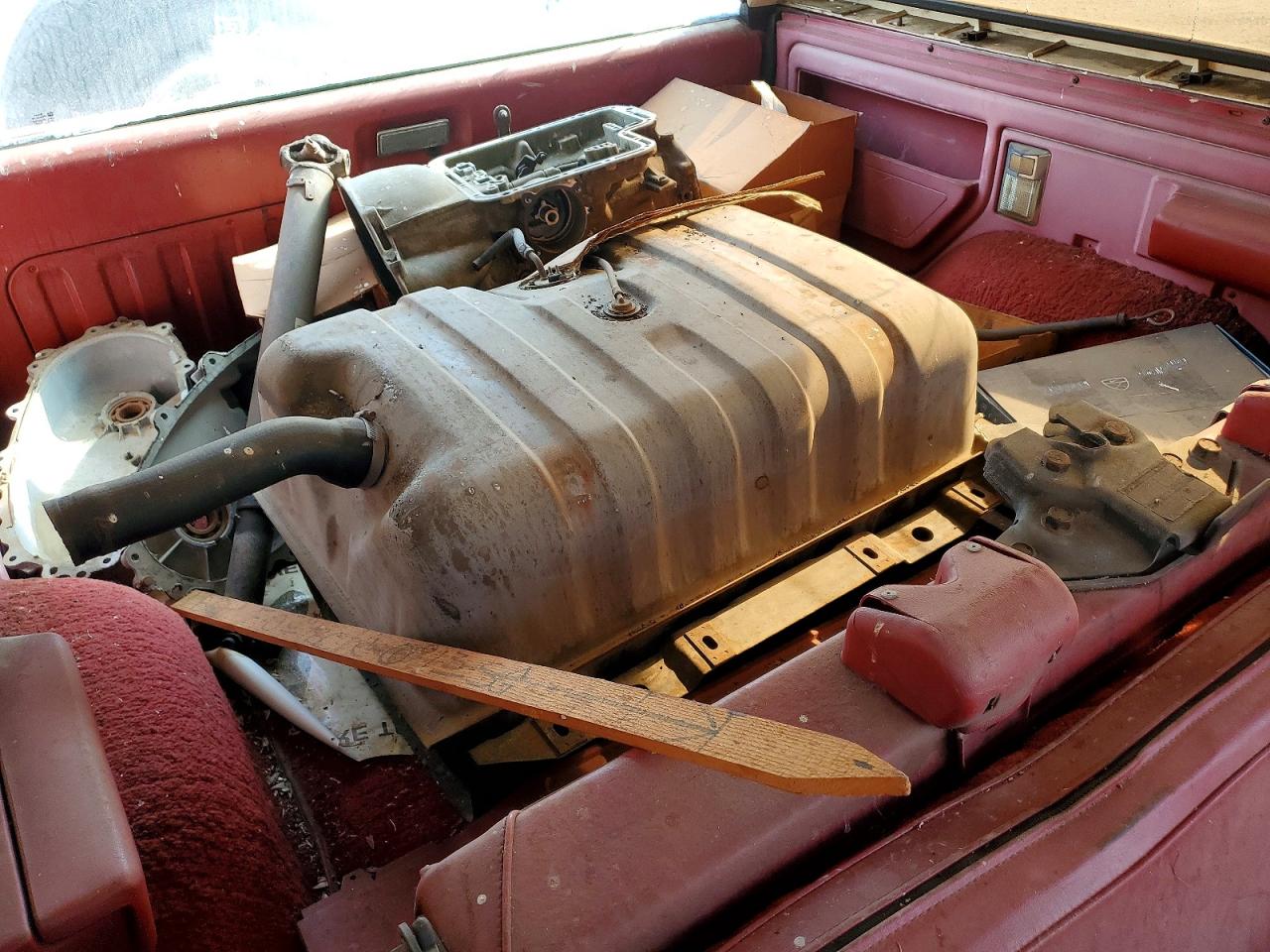 1982 Ford Bronco VIN 1FMEU15F5CLA01592 photo 12