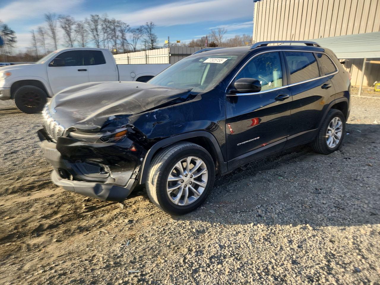 2019 Jeep Grand cher VIN 1C4PJLCBXKD249346 photo 1