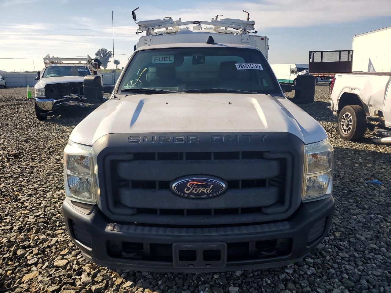 2013 Ford F350 VIN 1FDRF3A65DEB92661 photo 5