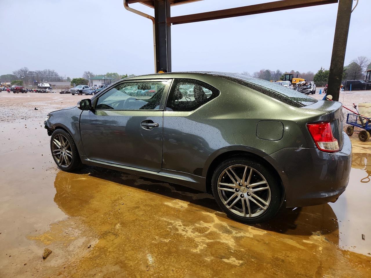2011 Scion Tc VIN JTKJF5C74B3000313 photo 2