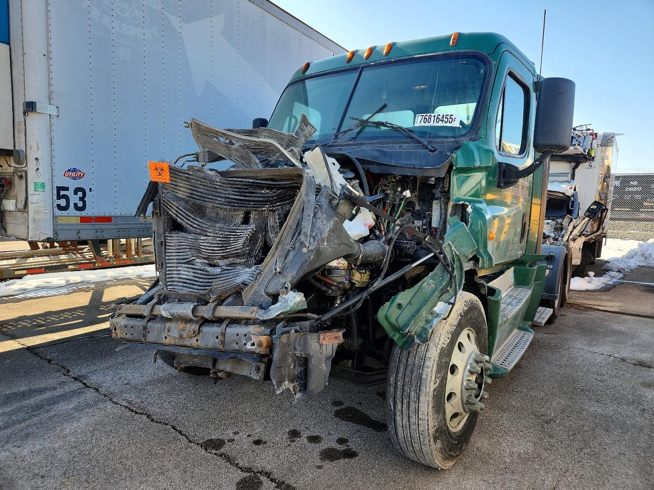 2017 FREIGLINER All other VIN 3AKJGEDR4HDHL6914 photo 2