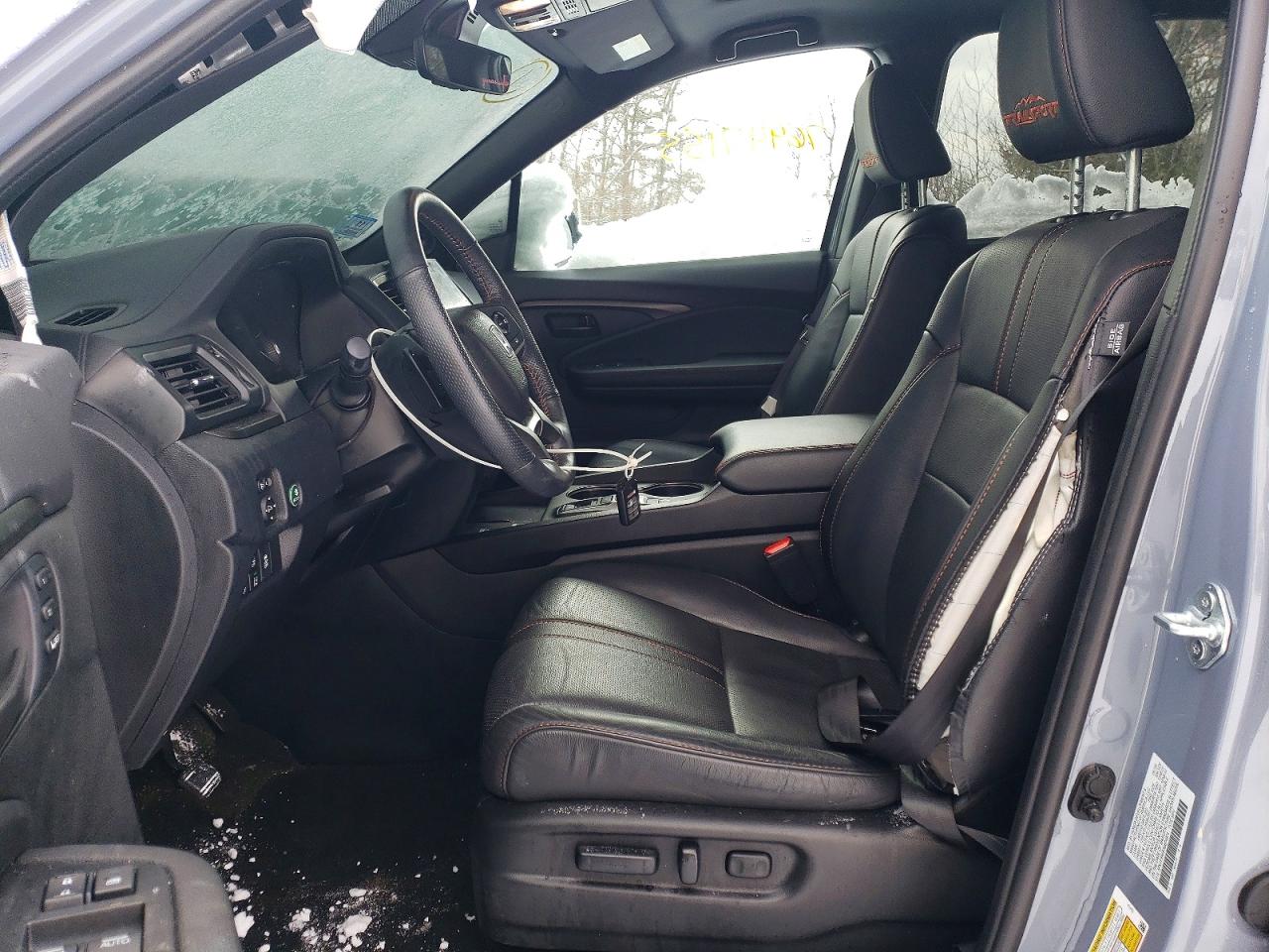 2025 Honda Passport VIN 5FNYF8H66SB004874 photo 7