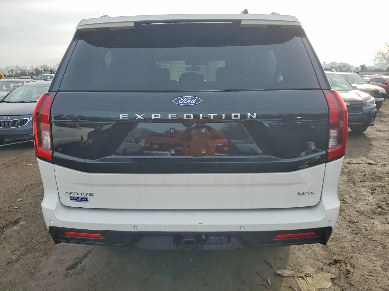 2025 Ford Expedition VIN 1FMJK1J84SEA65394 photo 6
