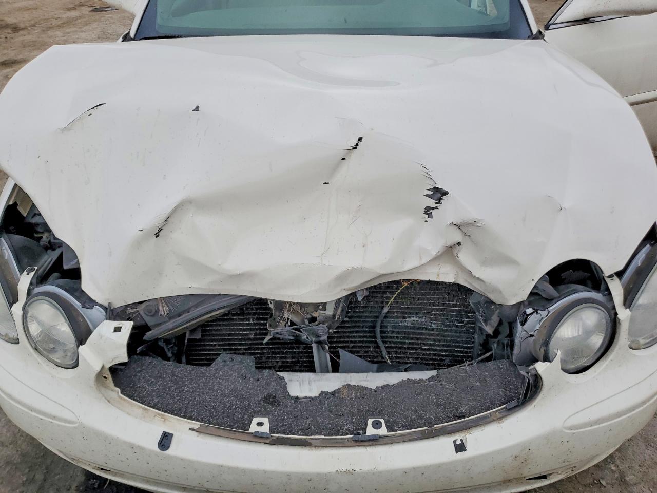 2007 Buick Lacrosse VIN 2G4WD582071145454 photo 11