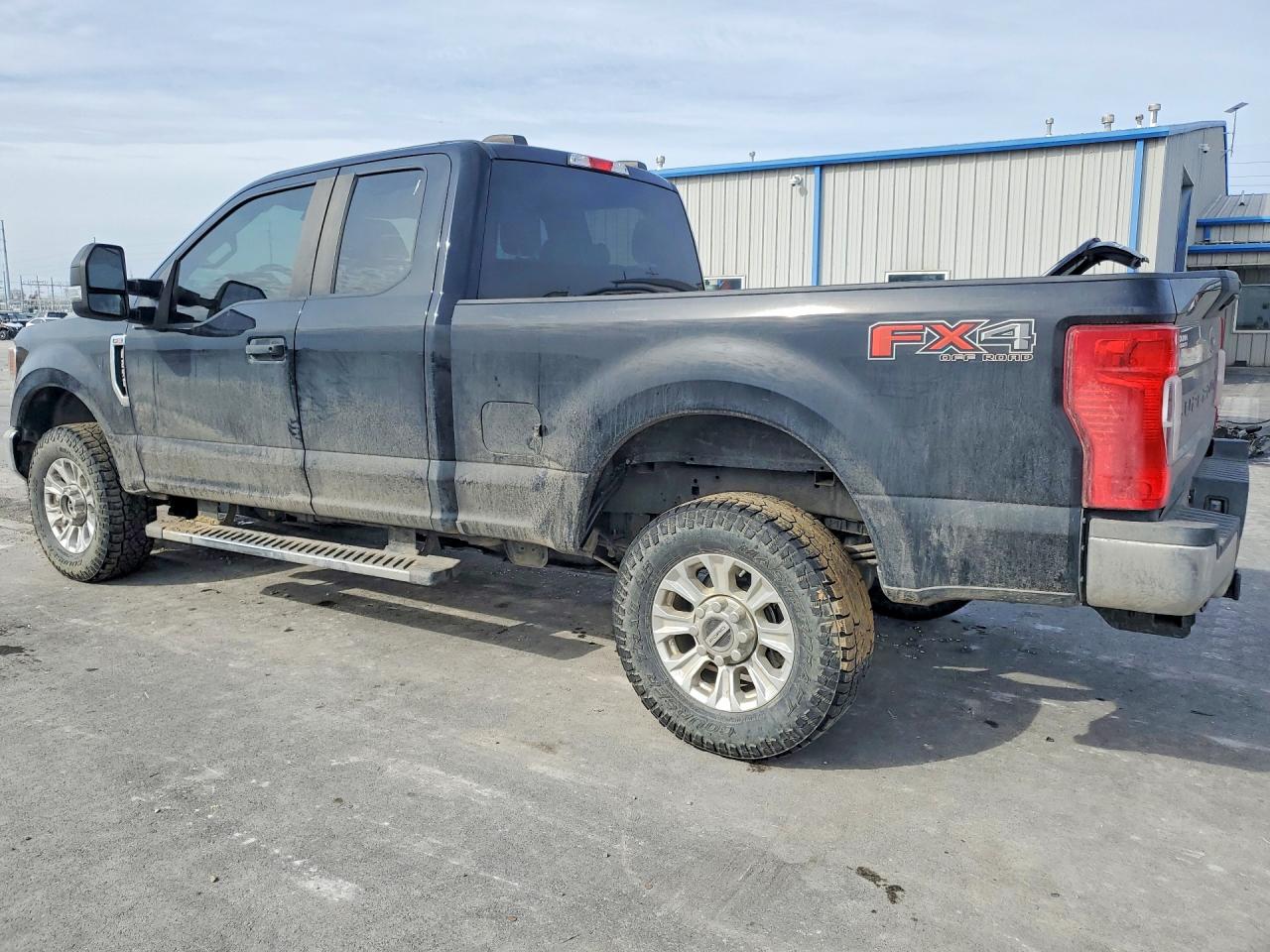 2020 FORD F250 VIN 1FT7X2B64LED01353 photo 2