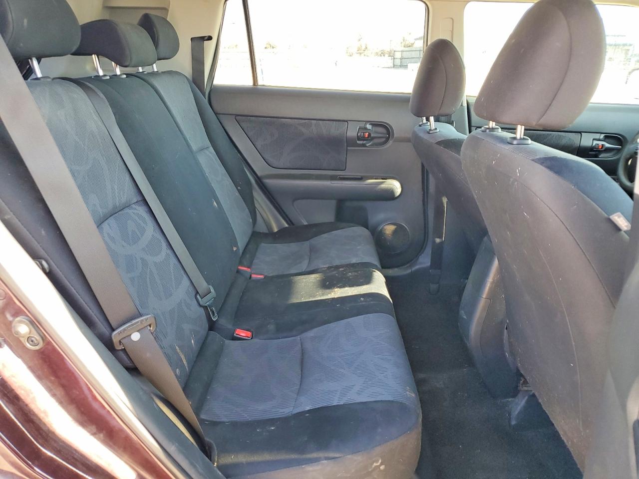 2011 TOYOTA Scion VIN JTLZE4FE8B1123209 photo 11