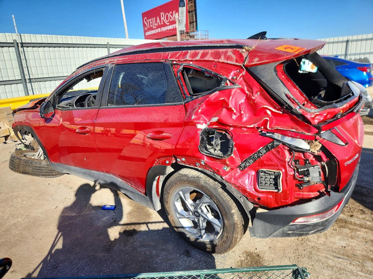 2023 Hyundai Tucson VIN 5NMJBCAE8PH267360 photo 2