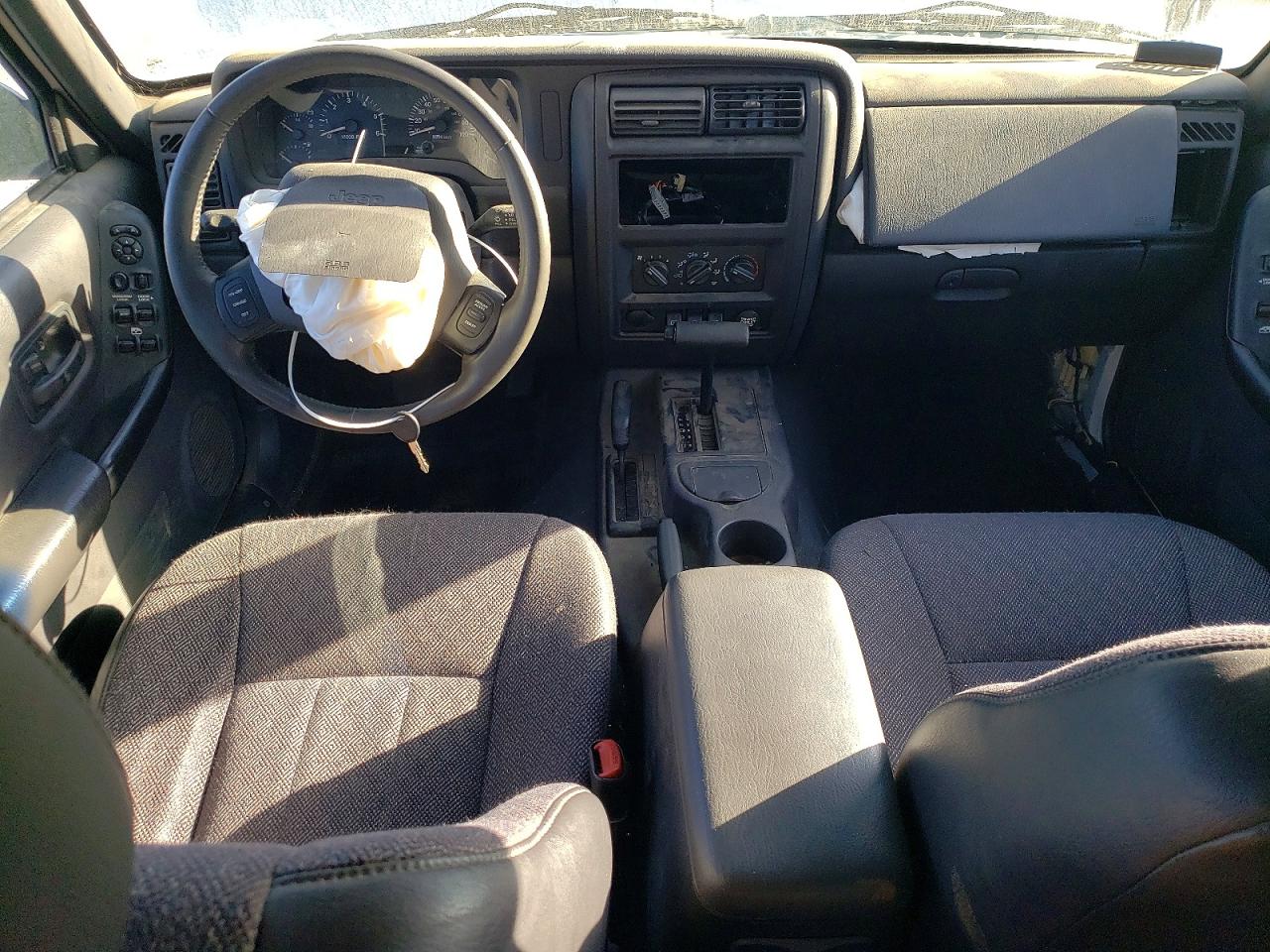 2001 Jeep Cherokee VIN 1J4FF58S71L520816 photo 8