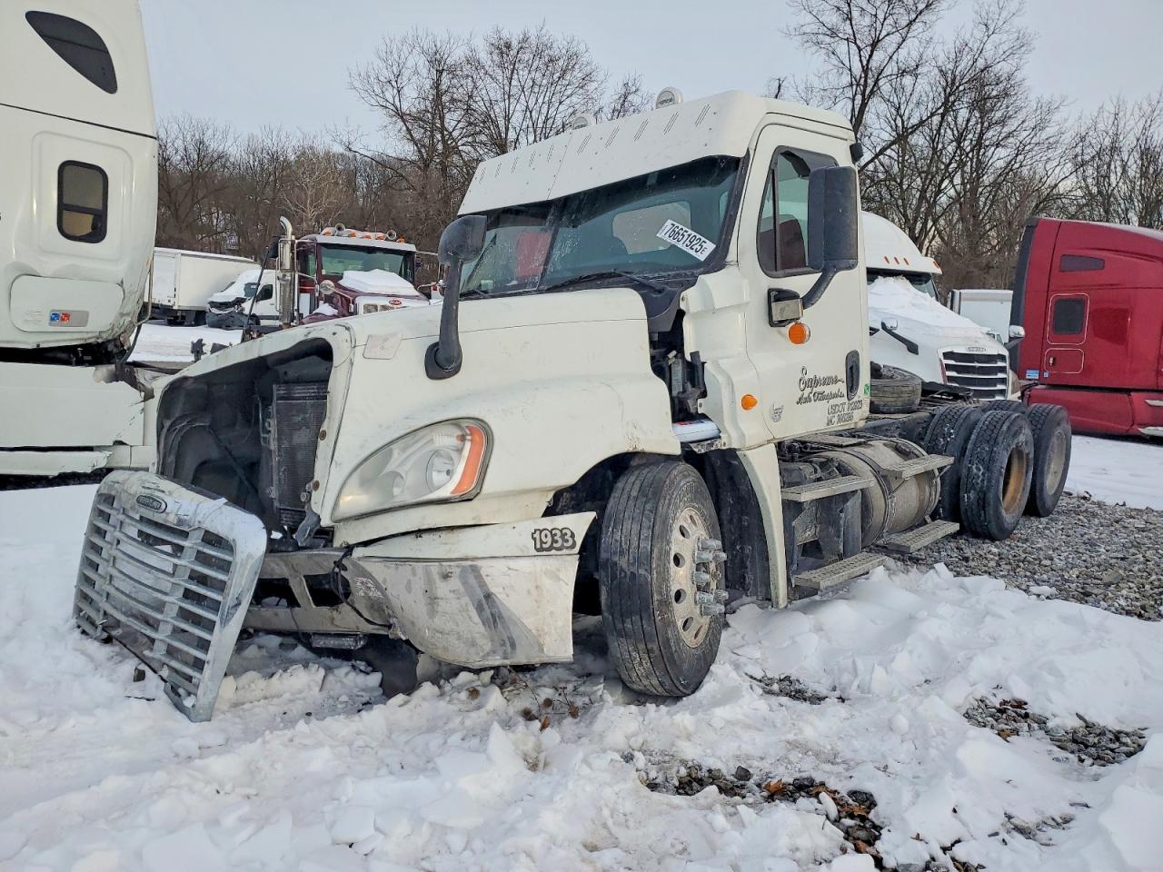2013 FREIGHTLINER All other VIN 1FUJGEBG7DLFD1036 photo 2