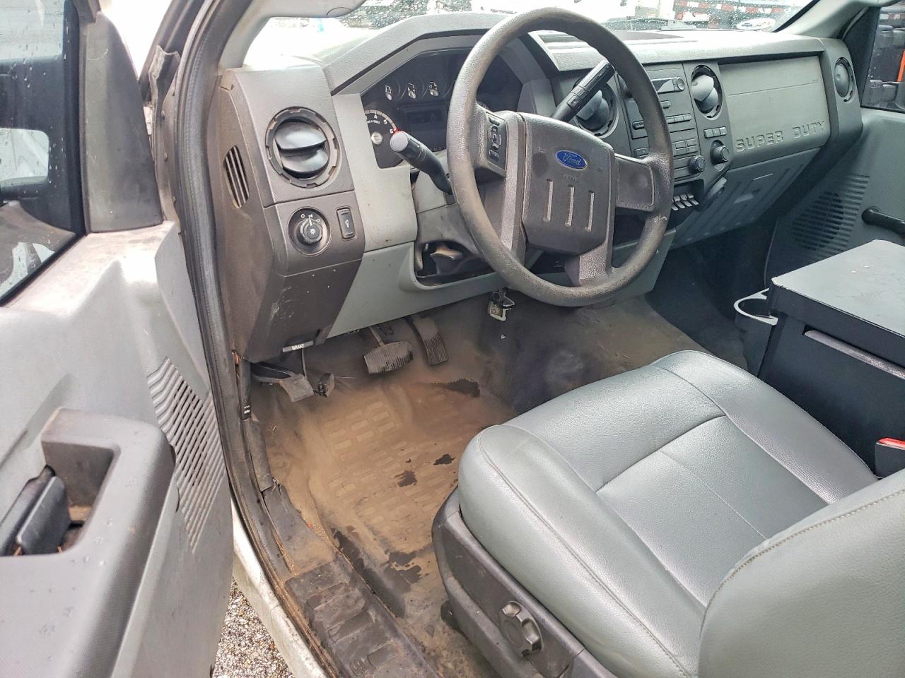 2013 Ford F350 VIN 1FDRF3A65DEB92109 photo 8