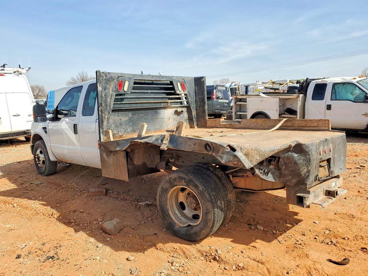 2008 Ford F350 VIN 1FDWX36Y98EE46677 photo 2