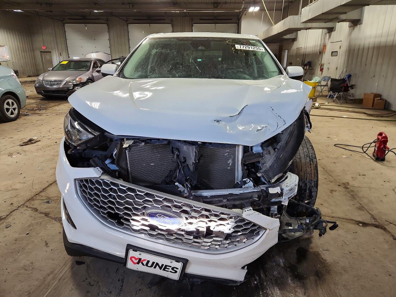 2024 Ford Edge VIN 2FMPK4J9XRBA82324 photo 5