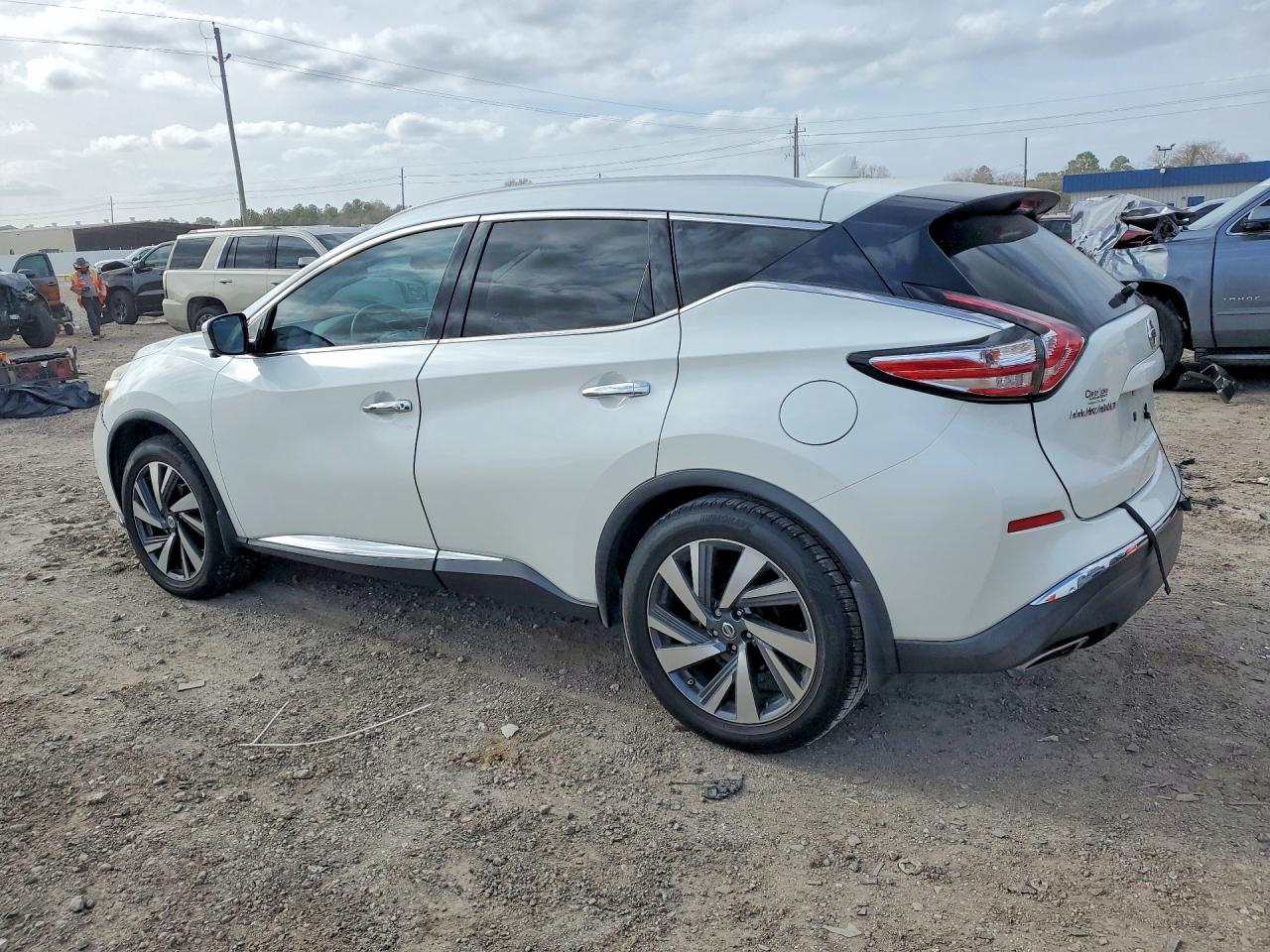 2016 Niss Murano VIN 5N1AZ2MG5GN158341 photo 2