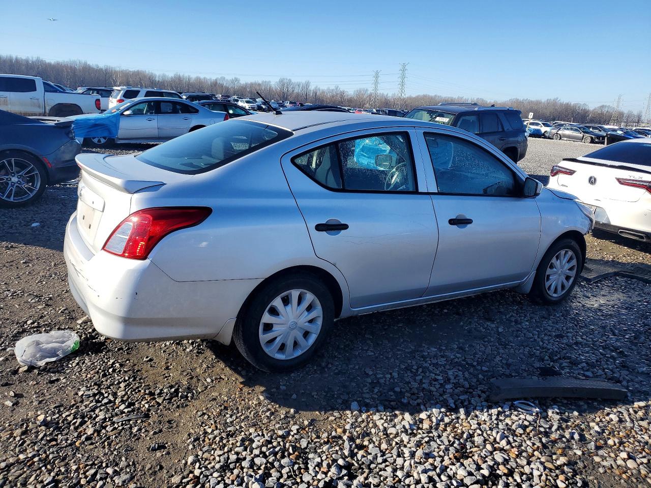 2017 NISS Versa VIN 3N1CN7AP7HL858313 photo 3