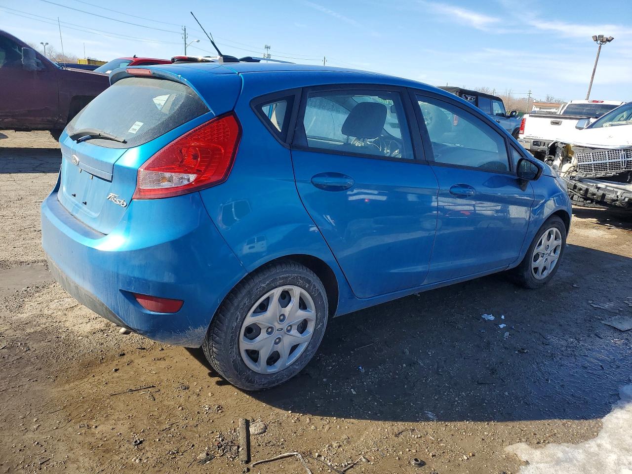 2012 Ford Fiesta VIN 3FADP4EJ5CM157813 photo 3