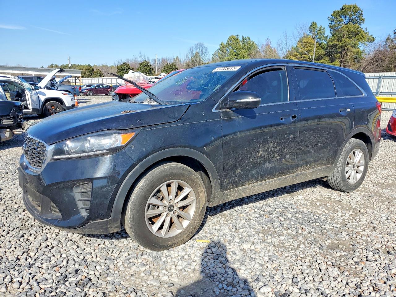 2019 Kia Sorento VIN 5XYPG4A3XKG534775 photo 1