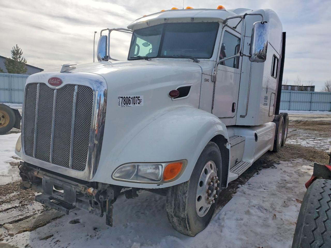 2013 PETERBILT All models VIN 1XPHDP9X1DD165343 photo 2
