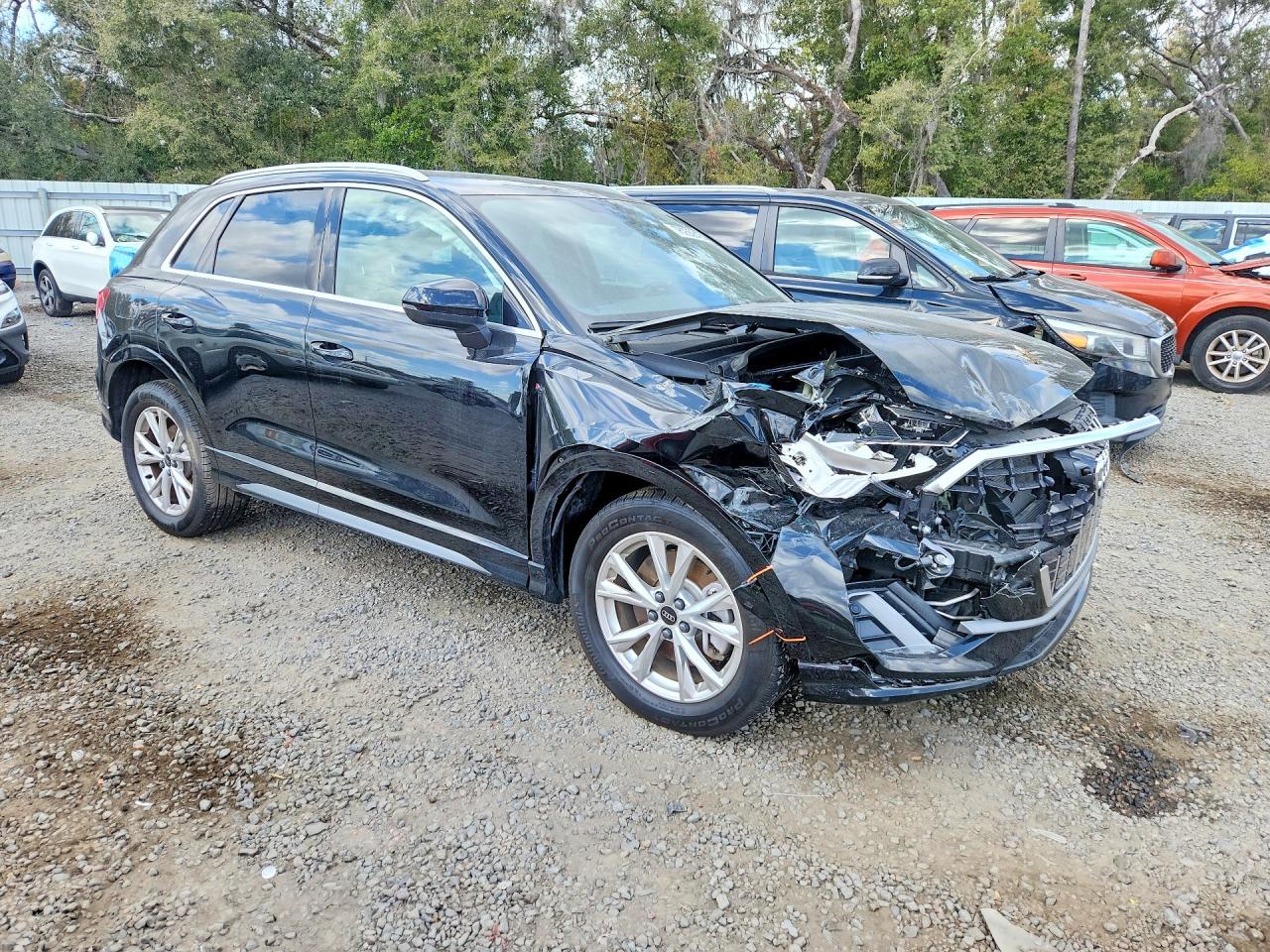 2025 Audi Q3 VIN WA1DECF30S1008306 photo 4