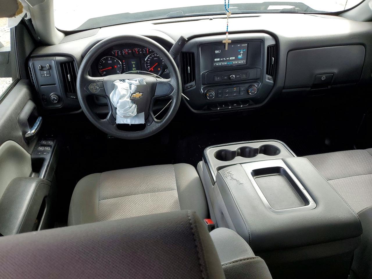 2018 Chevrolet All models VIN 1GCRCPECXJZ315461 photo 8