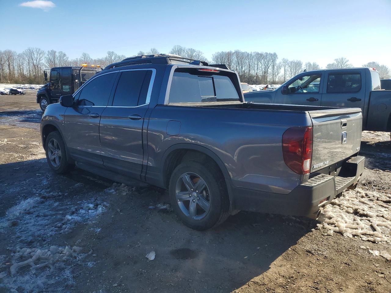 2023 Honda Ridgeline VIN 5FPYK3F58PB048642 photo 2