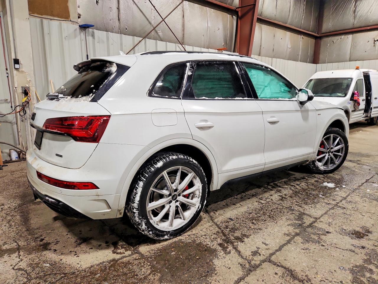 2024 Audi Q5 VIN WA1E2AFY8R2079061 photo 3