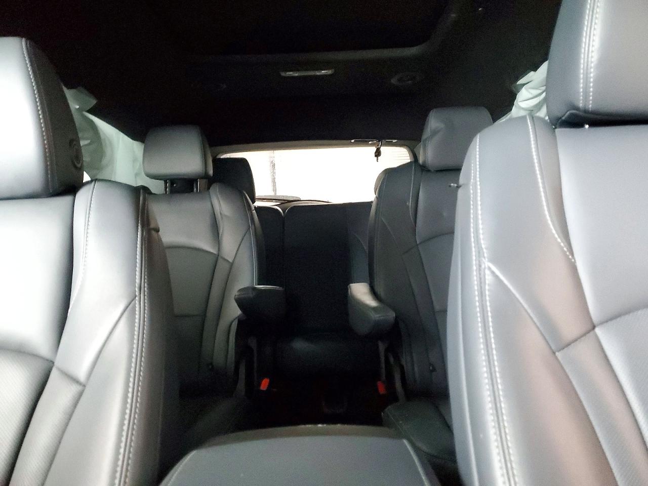 2022 Buick Enclave VIN 5GAEVAKWXNJ117327 photo 10