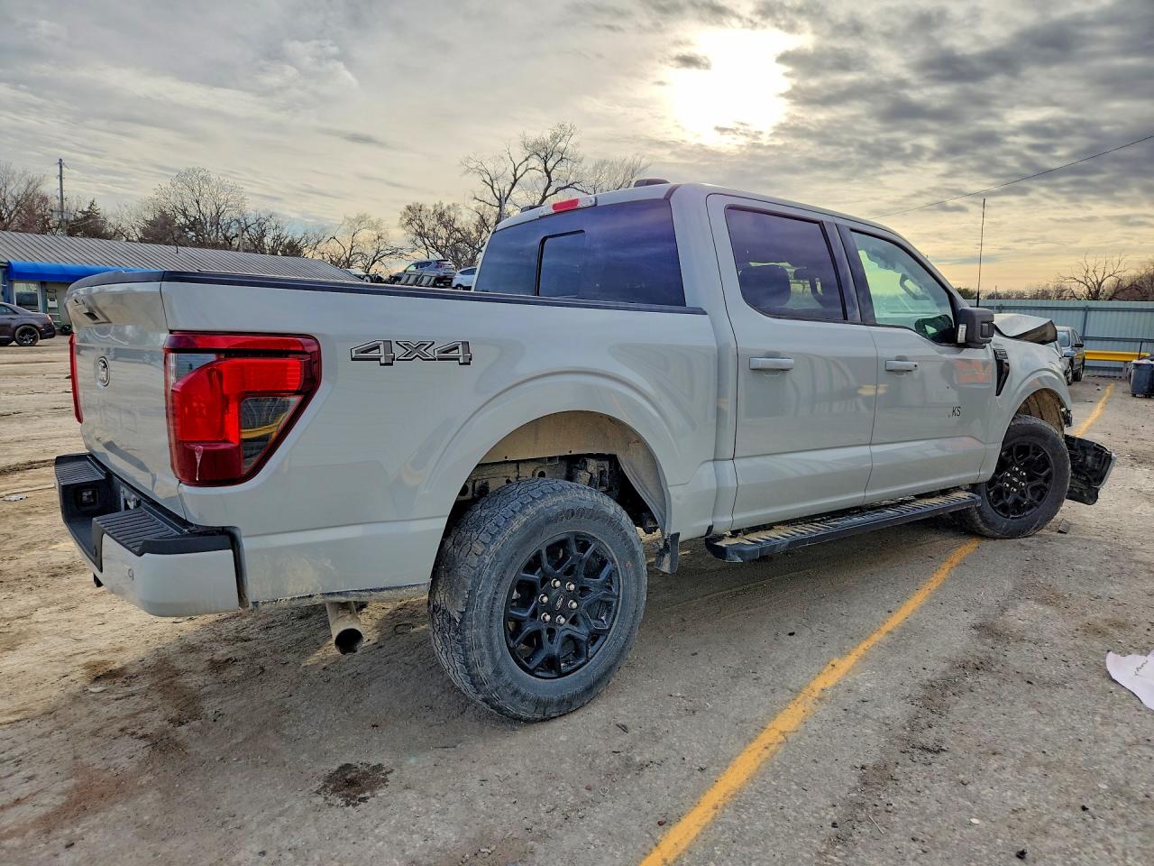 2024 Ford F150 VIN 1FTFW3L81RKE22596 photo 3