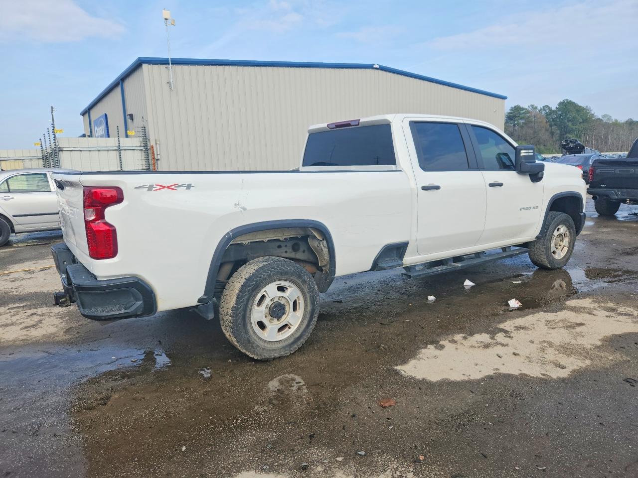 2024 Chevrolet All models VIN 1GC4YLE74RF257710 photo 3