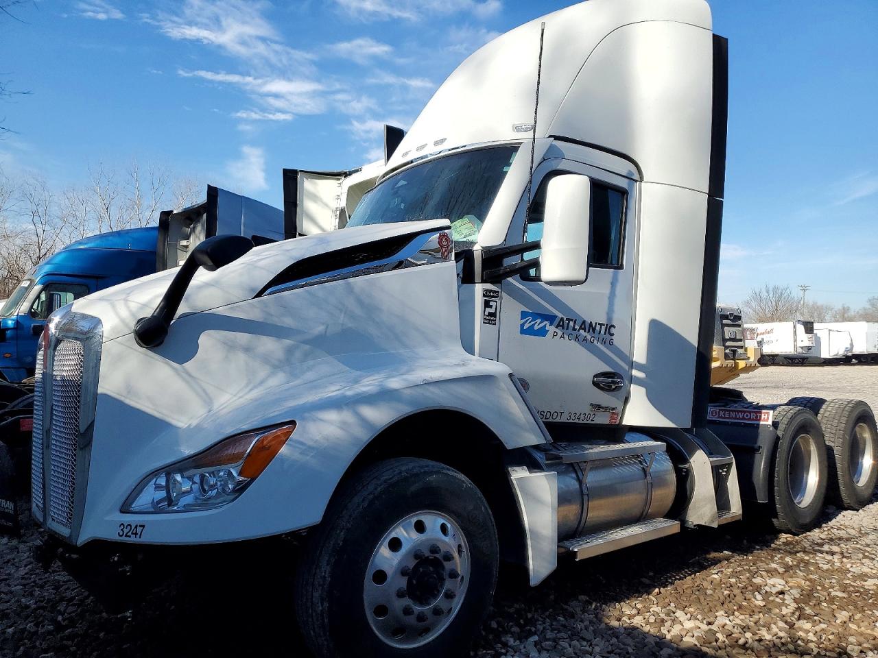 2026 KENWORTH All other VIN 1XKYD49X3TJ214241 photo 2