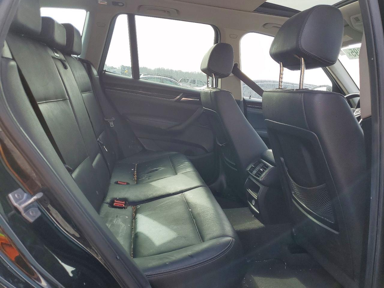 2017 BMW X3 VIN 5UXWX9C34H0T25499 photo 11
