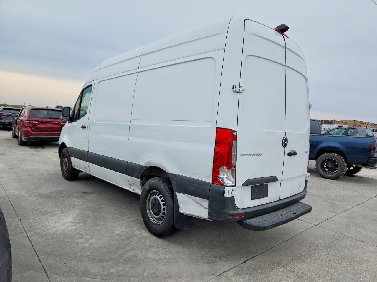 2024 Mercedes Sprinter VIN W1Y4NBHY9RT161379 photo 2
