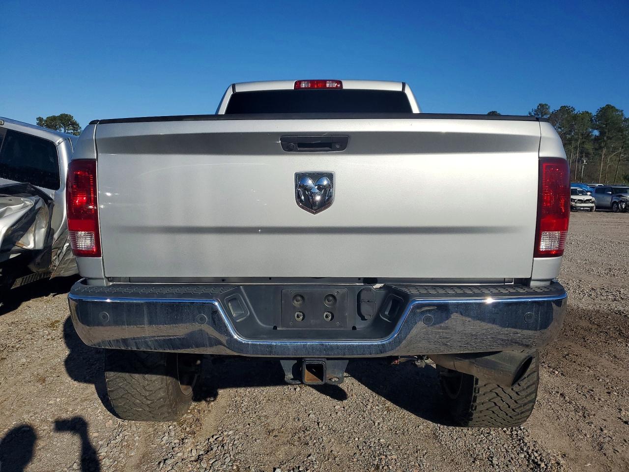 2017 Ram All models VIN 3C6UR5CL4HG679974 photo 6
