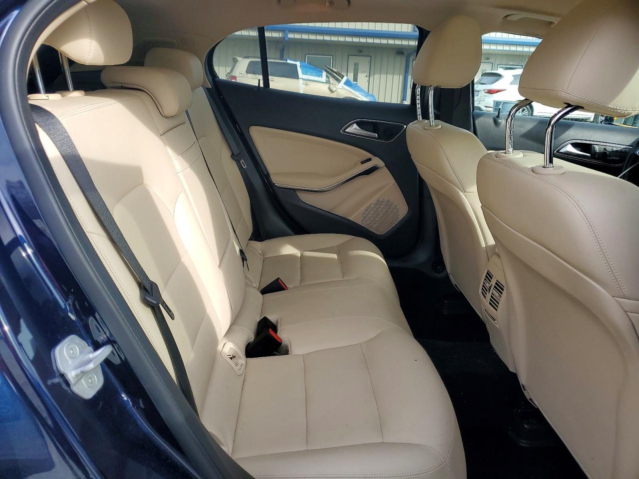 2017 Mercedes-Benz Gla-class VIN WDCTG4EB0HJ350402 photo 11