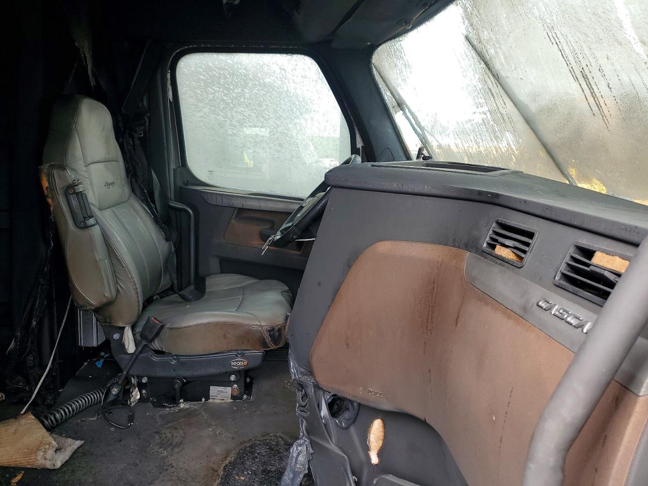 2022 FREIGHTLINER All other VIN 3AKJHHDR4NSNF1597 photo 5