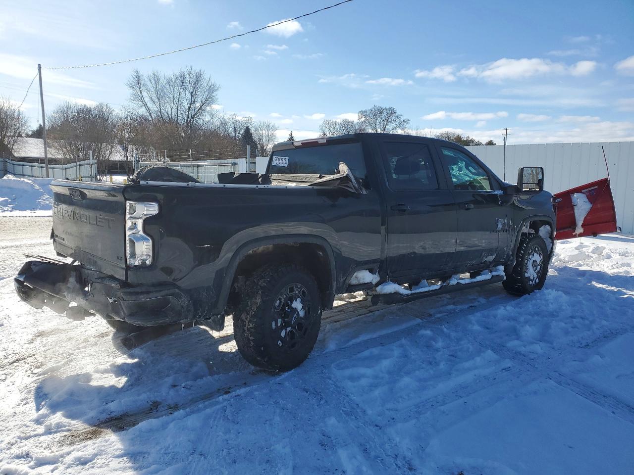 2022 Chevrolet All models VIN 1GC4YNE72NF270459 photo 3
