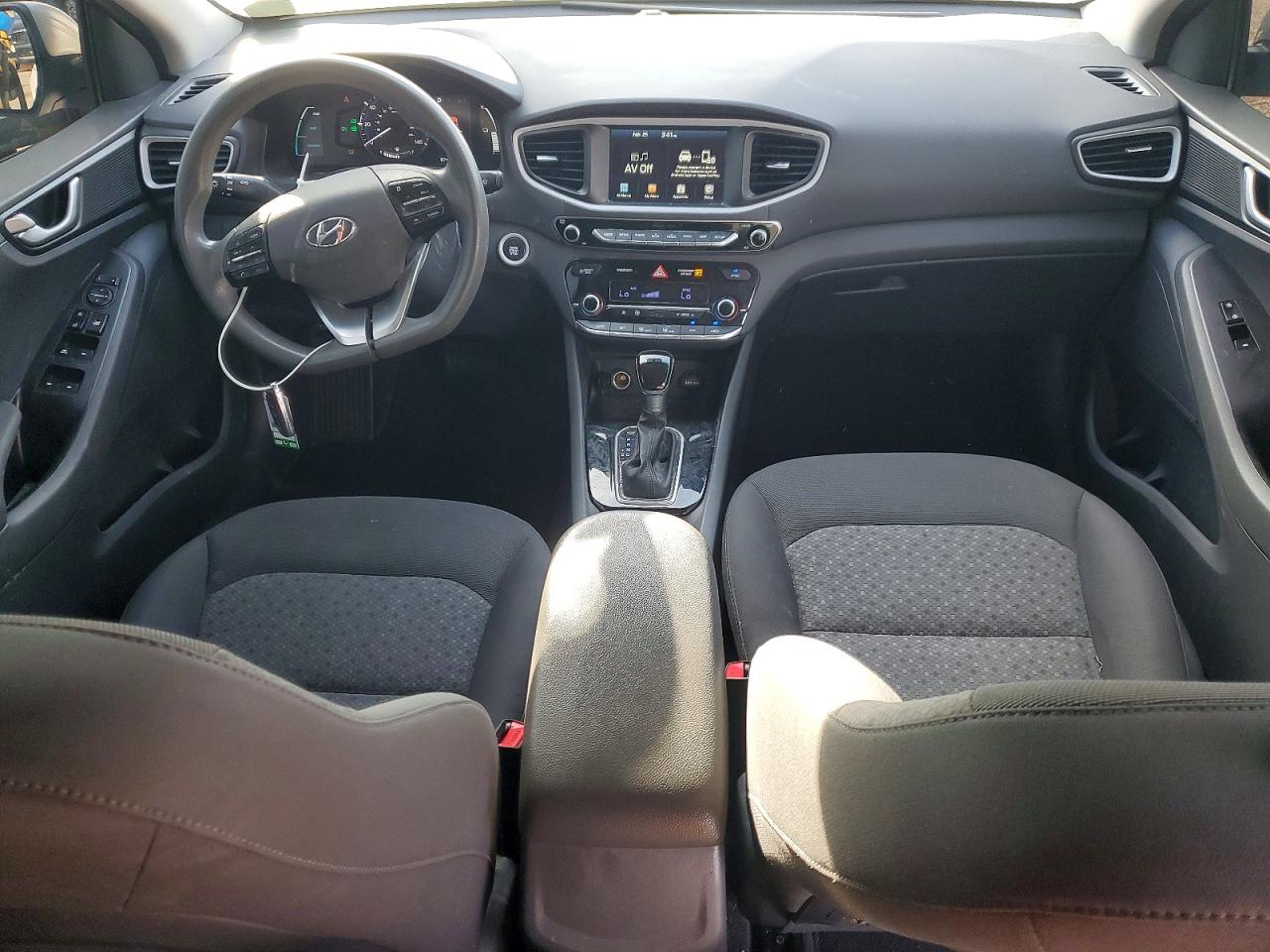 2017 Hyundai Ioniq VIN KMHC65LC8HU049252 photo 8